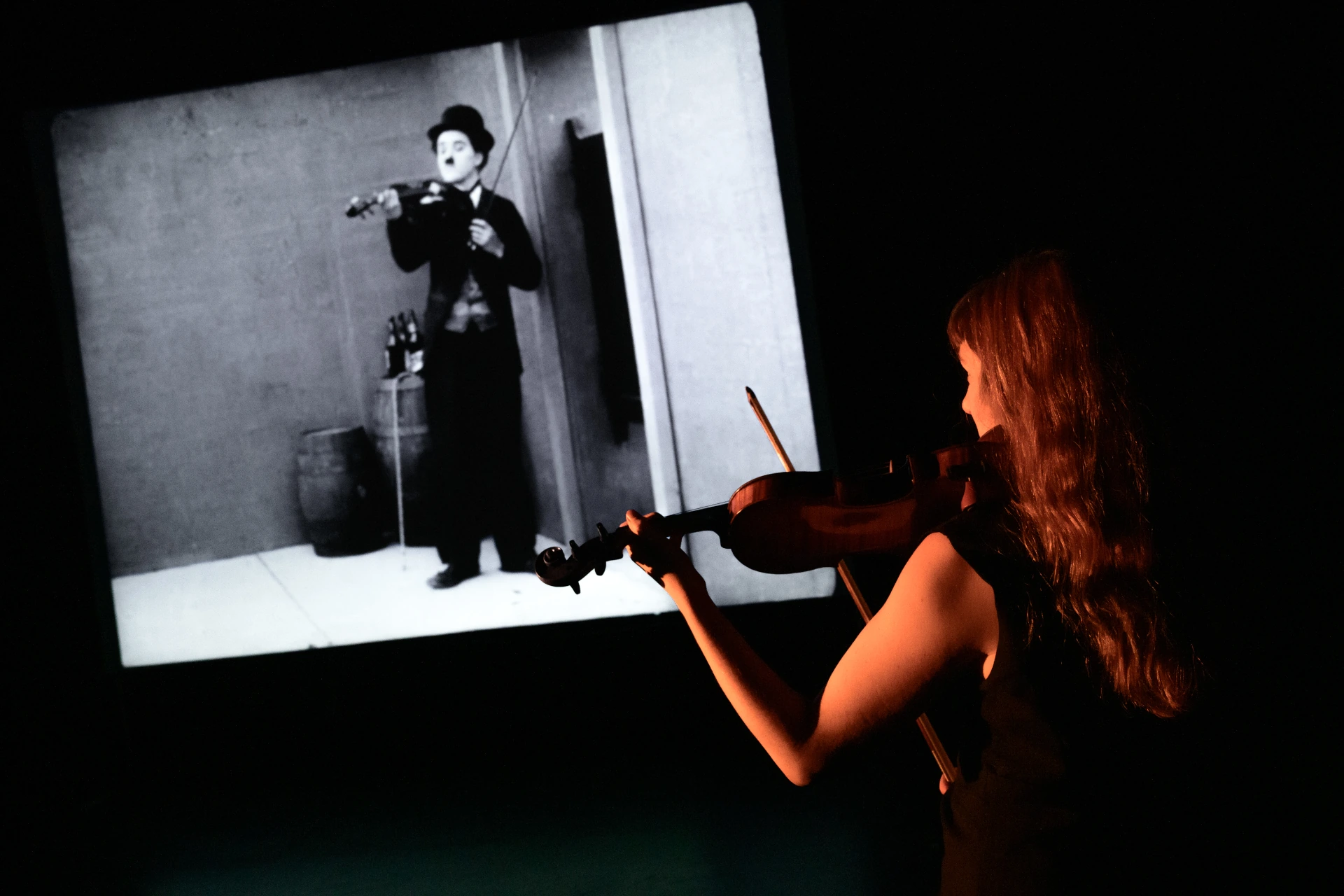 Ciné Concert Chaplin Le Violon de Mr Chaplin tribute to Charlie Chaplin performance pianist Camille Phelep violinist Charlotte Maclet photo Lunartis Studio 1